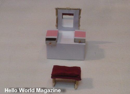 How to Make a Dresser and Mirror for a Doll