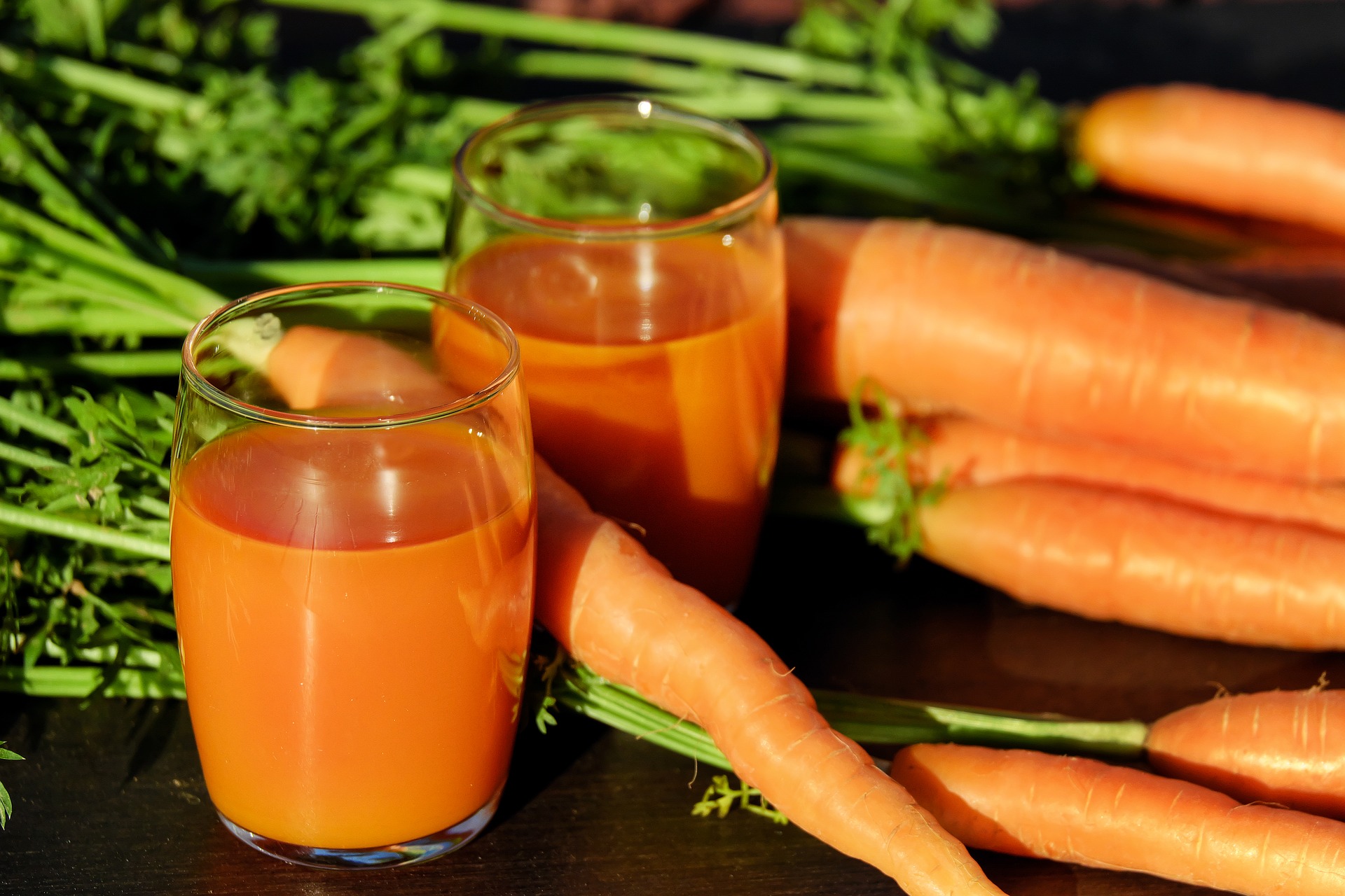How to Make Fresh Carrot Juice with Lemon Recipe