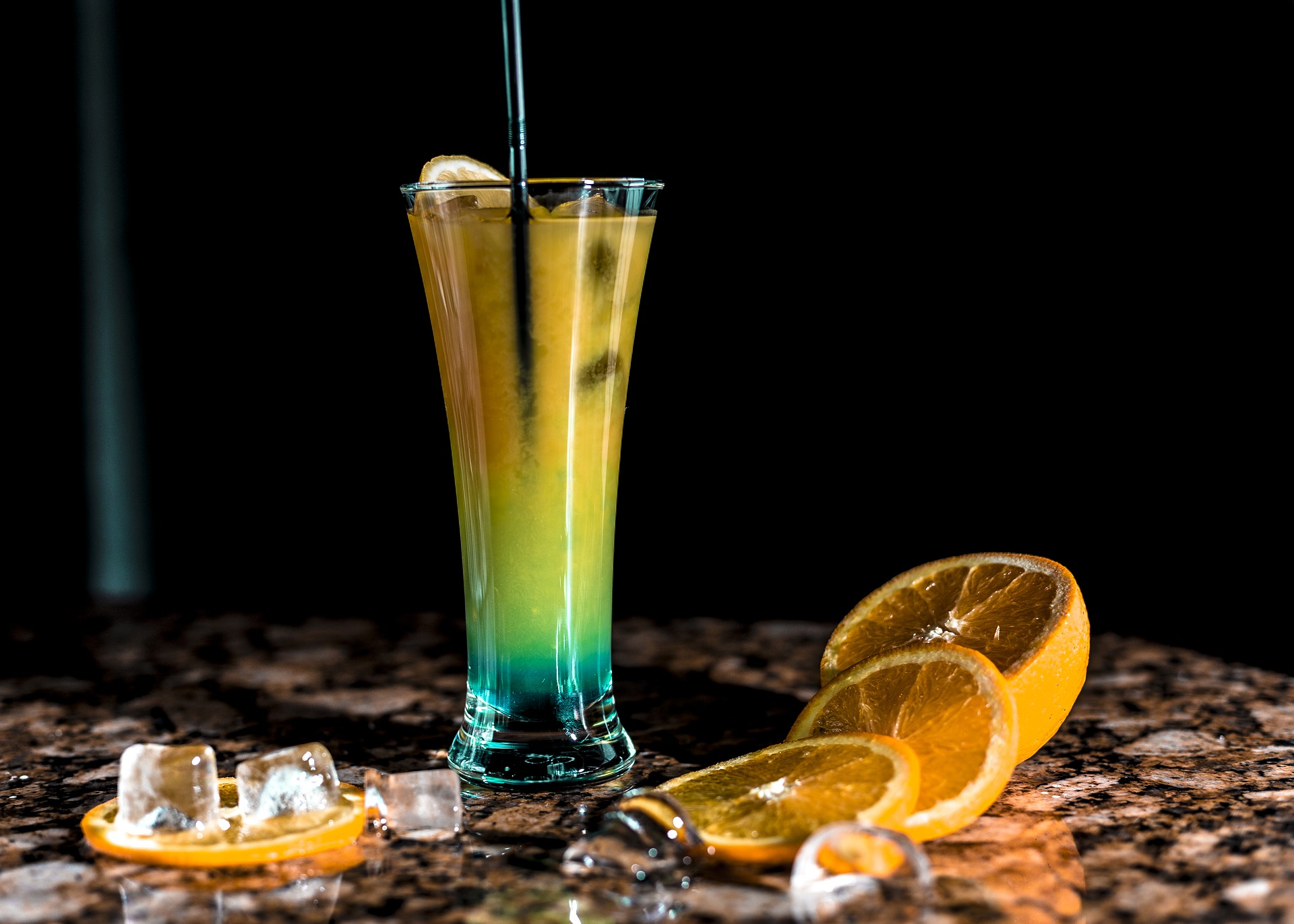 8 Ingredients to Make Mango with Orange Cocktail Recipe