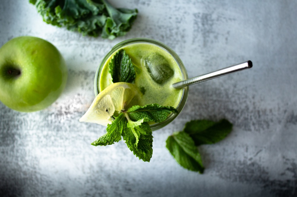Green Apple Juice with Green Mint Recipe