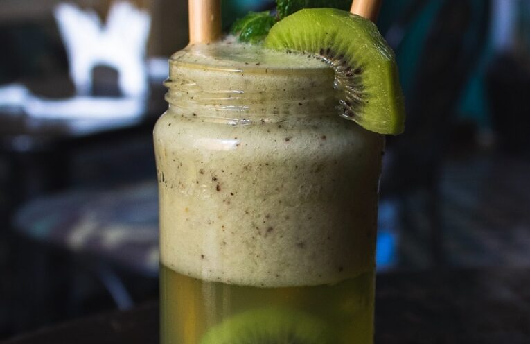 3 Different ways to Make Kiwi Juice Recipe