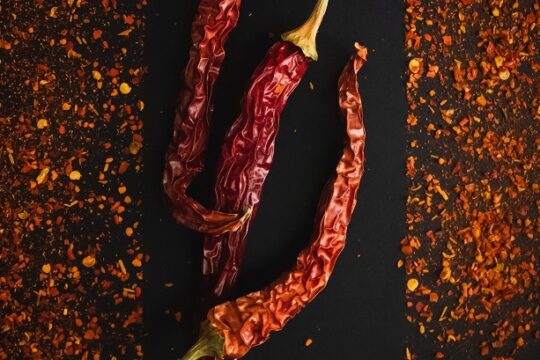 2 Recipes to Dry Chili Pepper at Home