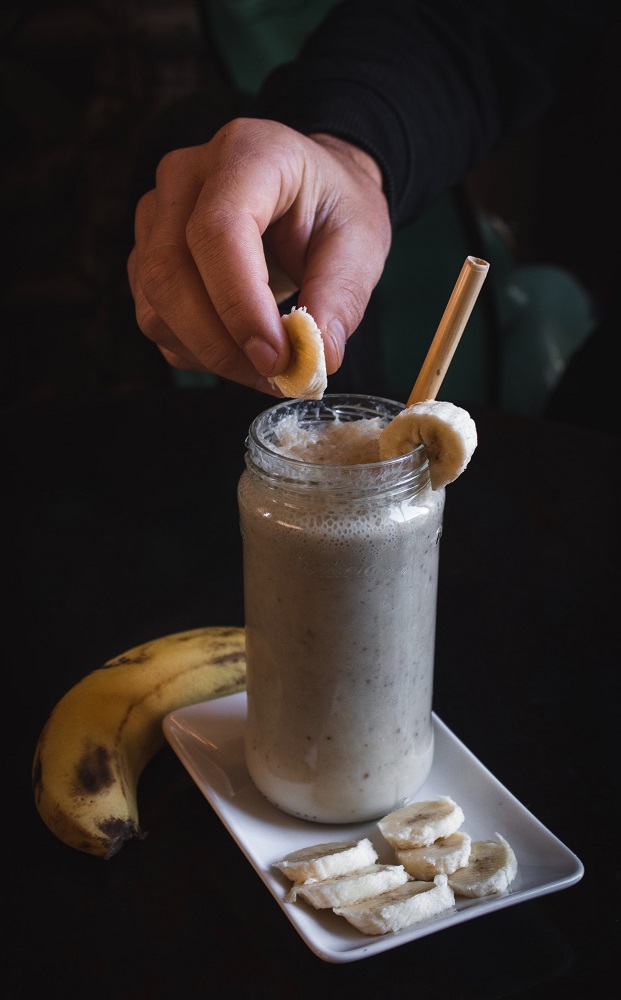 Simple Banana Drink with Yogurt & Honey - Smoothie Recipe